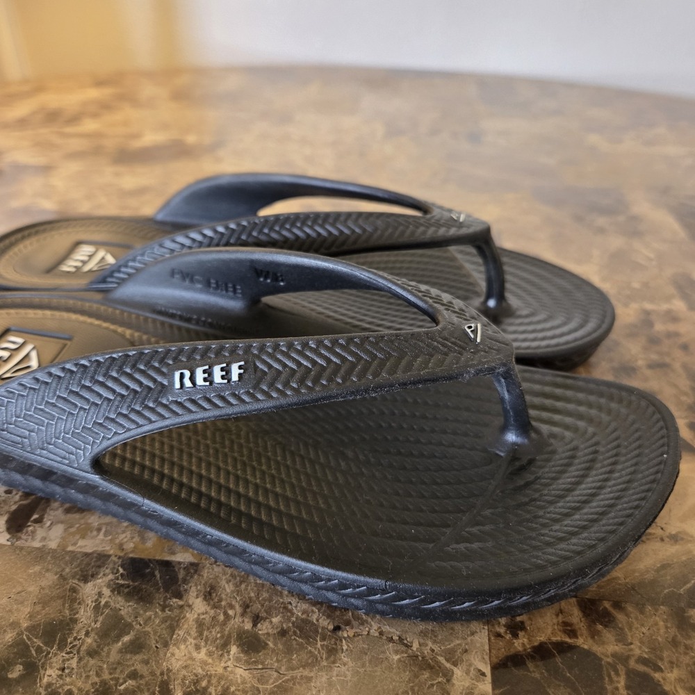 Reef Women's Water Court Thong Flip Flop Sandals black Size 8 beach vacation - Picture 3 of 13